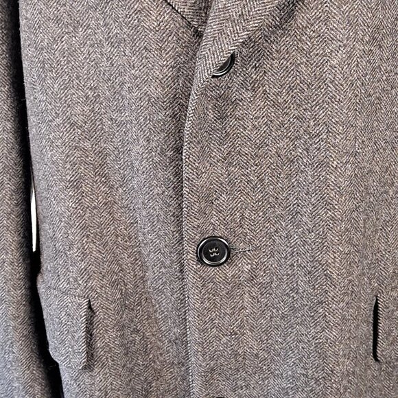 Harry Rosen Wool OverCoat Lined Samuelsohn Gray Herringbone Single Breasted - Picture 4 of 16